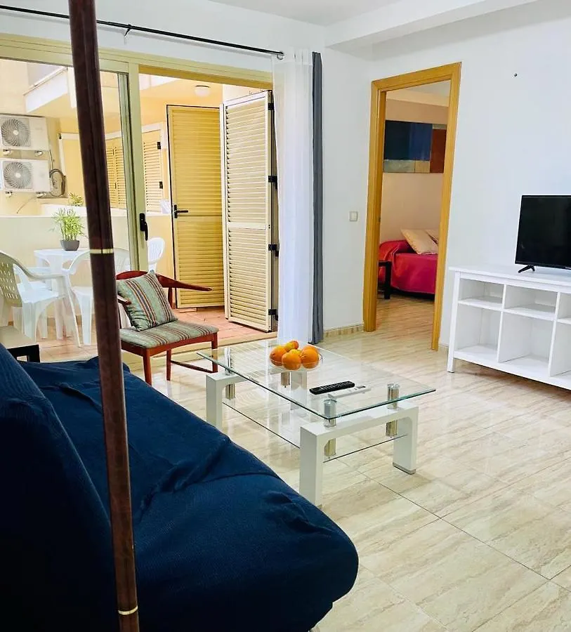 Puerta Del Sol Trm Only Adults Aparts Torremolinos Spanien