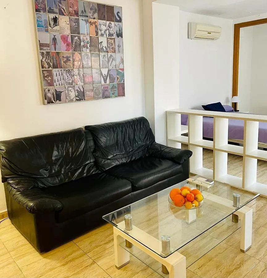 Puerta Del Sol Trm Only Adults Aparts Torremolinos Spanien