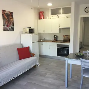 https://carihuela-palace-beach.1costadelsol.com