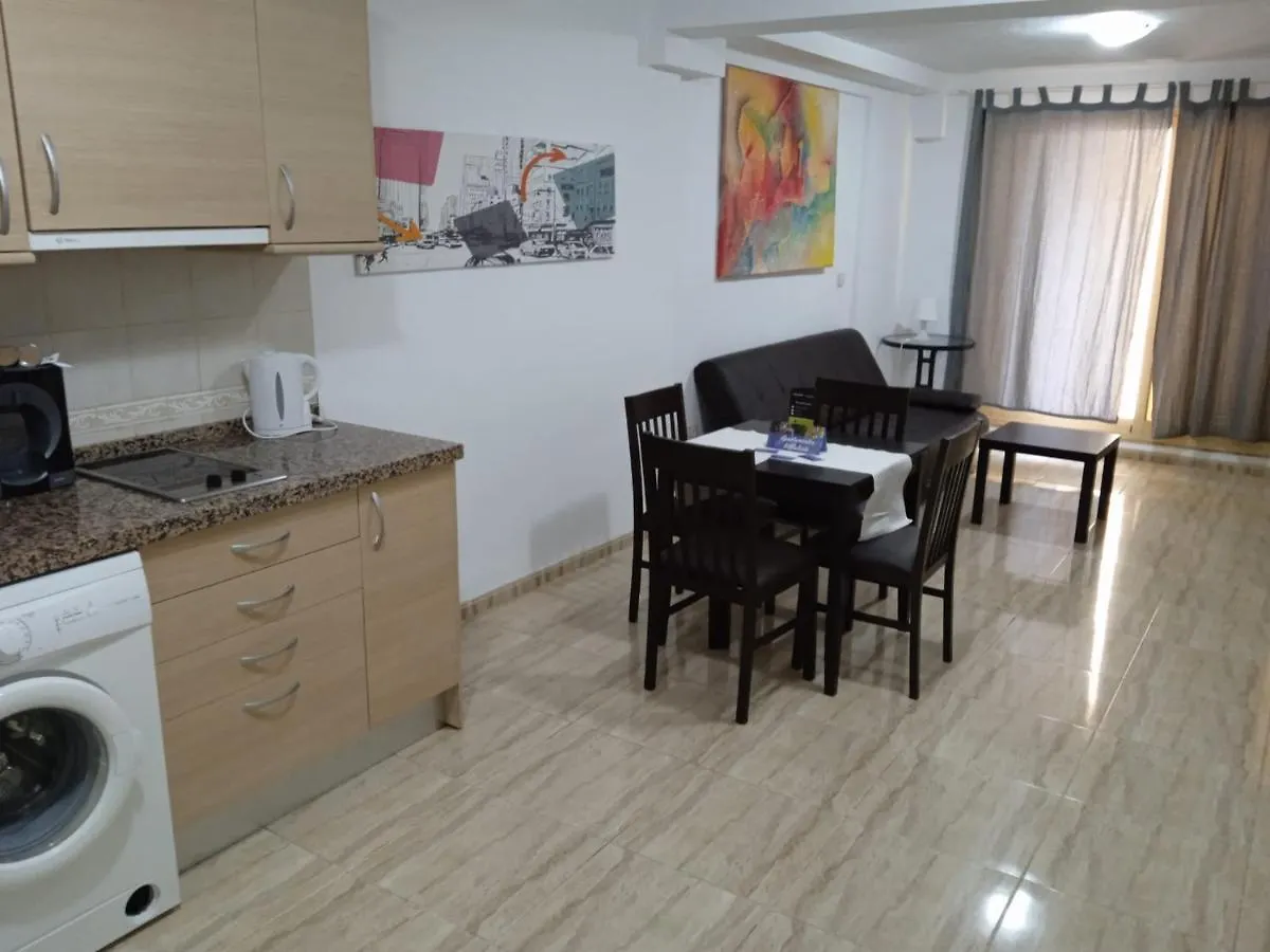 Puerta Del Sol Trm Only Adults Aparts توريمولينوس