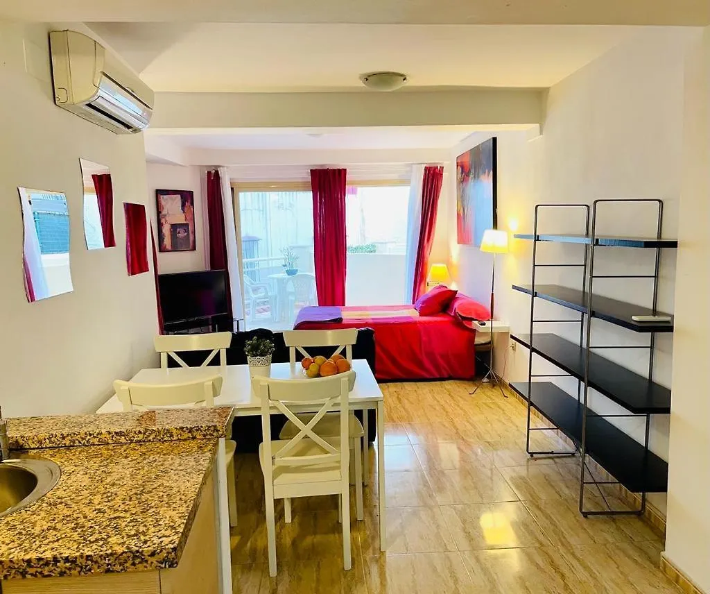 Puerta Del Sol Trm Only Adults Aparts توريمولينوس شقة