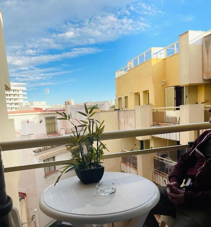 Puerta Del Sol Trm Only Adults Aparts توريمولينوس 0*,  إسبانيا